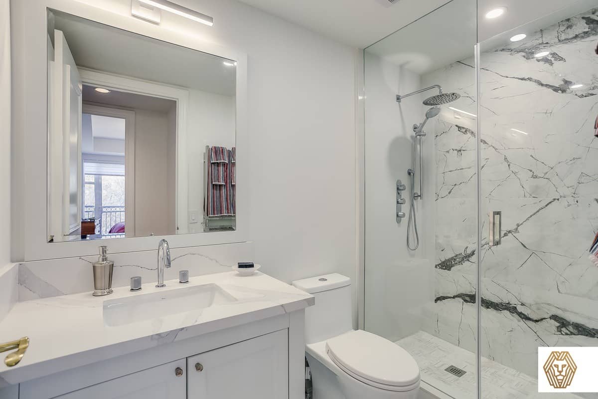 Professional Condo Bathroom Renovations Company Toronto - OlD York Mills ConDo Renovation0040